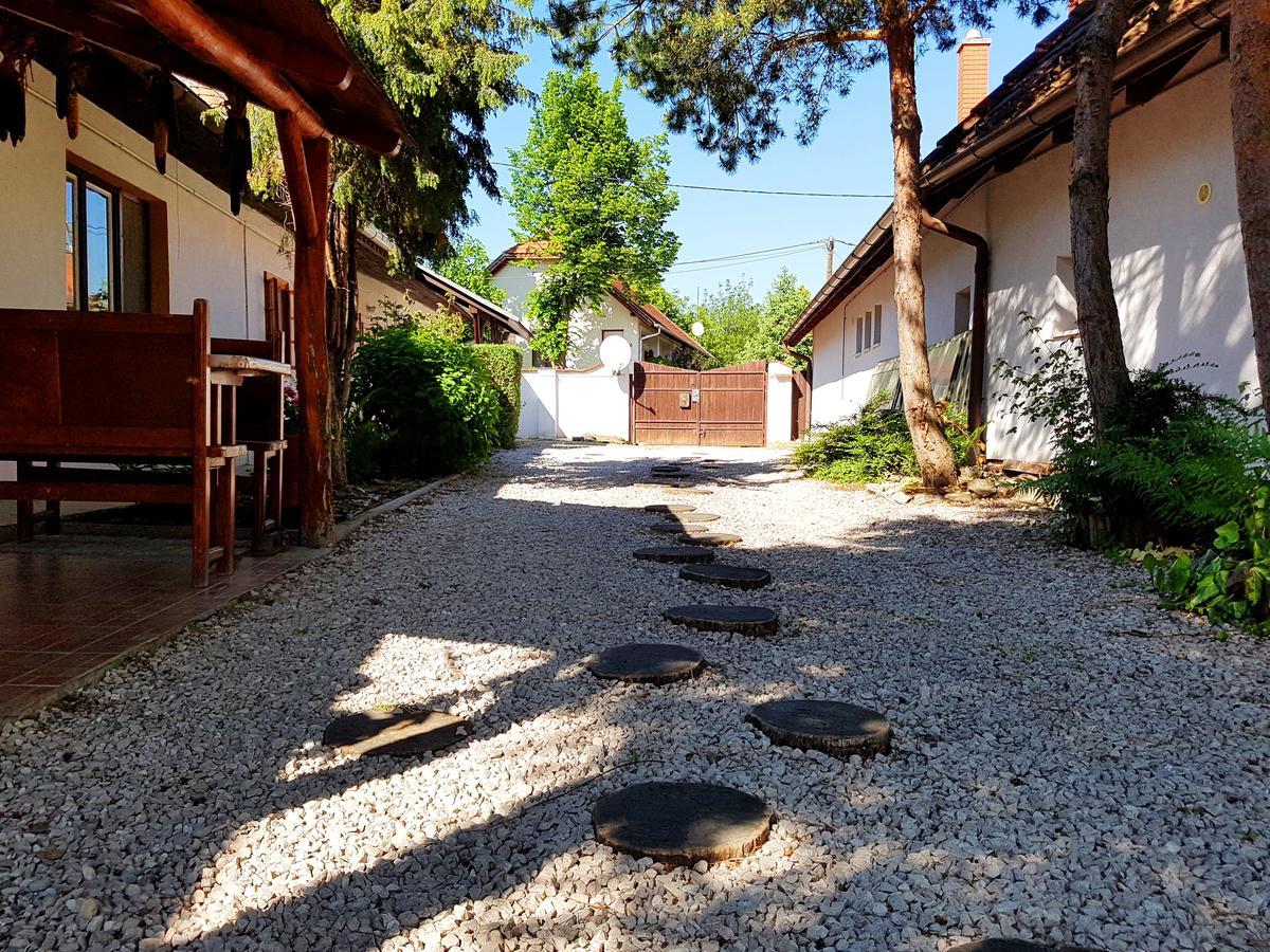 Kúti Vendégház Bakonykuti Exterior foto